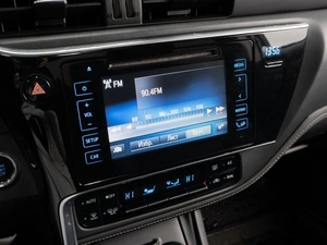 Седан Toyota Corolla 2016 года, 1739000 рублей, Тюмень