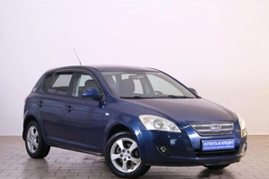 Хетчбэк Kia Ceed 2007 года, 699000 рублей, Омск