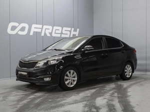 Седан Kia Rio 2017 года, 1040000 рублей, Омск