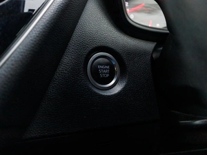 Хетчбэк Toyota Corolla 2019 года, 1599000 рублей, Большой Сочи