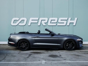 Кабриолет Ford Mustang 2019 года, 2650000 рублей, Большой Сочи