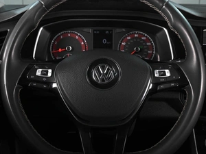 Седан Volkswagen Jetta 2021 года, 1949000 рублей, Аксай