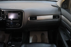 Внедорожник Mitsubishi Outlander 2012 года, 1519000 рублей, Омск