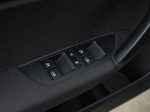 Внедорожник Volkswagen Touareg 2012 года, 1949046 рублей, Москва