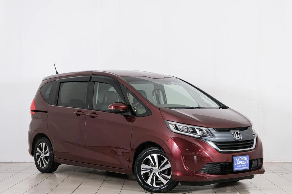 Минивэн Honda Freed 2017 года, 1539000 рублей, Красноярск