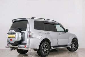 Внедорожник Mitsubishi Pajero 2014 года, 2599000 рублей, Красноярск