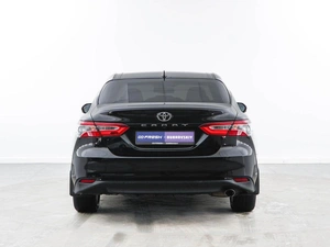 Седан Toyota Camry 2021 года, 3369050 рублей, Москва