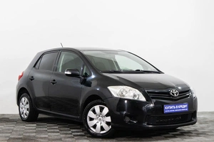 Хетчбэк Toyota Auris 2011 года, 1009000 рублей, Сургут
