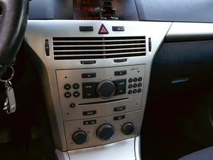 Универсал Opel Astra 2008 года, 560000 рублей, Краснодар