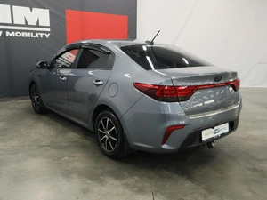 Седан Kia Rio 2019 года, 1530000 рублей, Курск