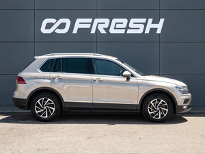 Внедорожник Volkswagen Tiguan 2018 года, 2180000 рублей, Краснодар