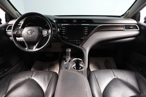 Седан Toyota Camry 2019 года, 2599000 рублей, Новосибирск