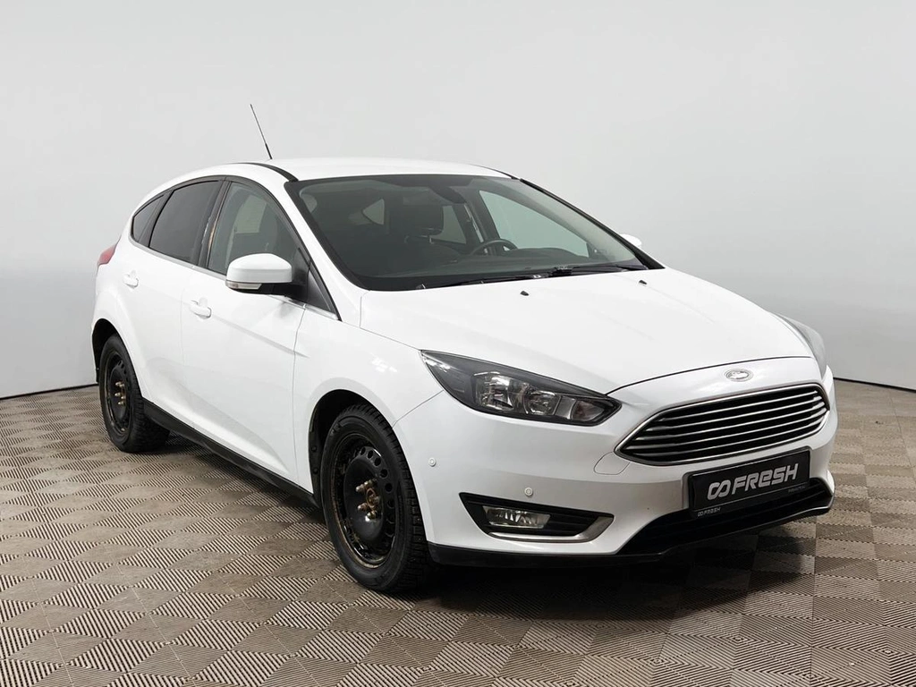 Хетчбэк Ford Focus 2015 года, 999900 рублей, Казань