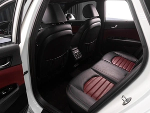 Седан Kia Optima 2018 года, 1999000 рублей, Тюмень