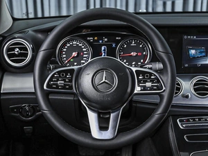 Седан Mercedes-benz E-класс 2019 года, 2270000 рублей, Ставрополь