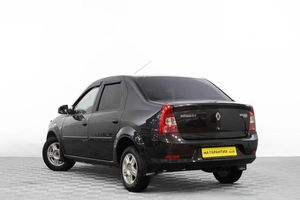 Седан Renault Logan 2010 года, 499000 рублей, Барнаул