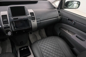 Лифтбек Toyota Prius 2008 года, 749000 рублей, Красноярск