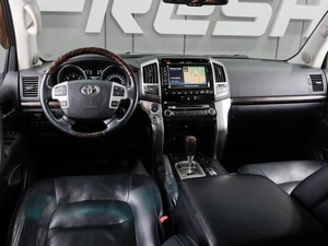 Внедорожник Toyota Land Cruiser 2012 года, 3600000 рублей, Тюмень