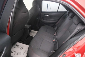 Хетчбэк Toyota Corolla 2018 года, 1519000 рублей, Красноярск