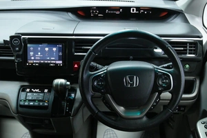 Минивэн Honda Stepwgn 2018 года, 1898000 рублей, Солонцы