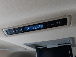 Минивэн Toyota Alphard 2018 года, 4200000 рублей, Тюмень