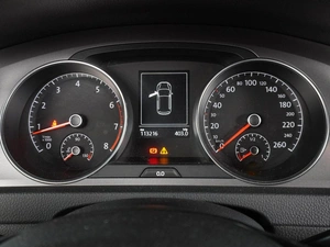 Хетчбэк Volkswagen Golf 2013 года, 1484000 рублей, Воронеж