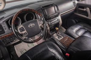 Внедорожник Toyota Land Cruiser 2011 года, 3359000 рублей, Томск