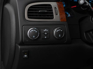 Внедорожник Chevrolet Tahoe 2013 года, 1974400 рублей, Москва