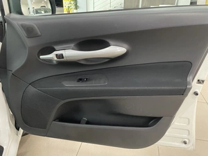 Хетчбэк Toyota Auris 2010 года, 897000 рублей, Солонцы