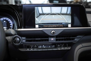 Седан Toyota Crown 2023 года, 6999999 рублей, Москва