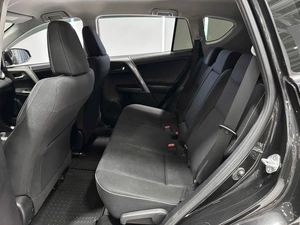 Внедорожник Toyota RAV4 2016 года, 2457000 рублей, Красноярск