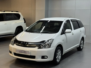 Минивэн Toyota Wish 2005 года, 847000 рублей, Красноярск
