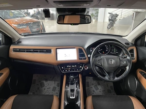 Внедорожник Honda Vezel 2019 года, 1697000 рублей, Солонцы