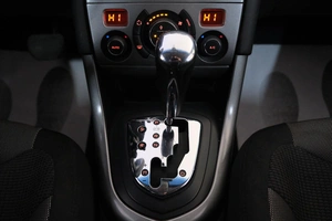 Хетчбэк Peugeot 308 2010 года, 589000 рублей, Омск