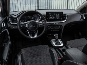 Хетчбэк Kia Ceed 2021 года, 1600000 рублей, Волгоград