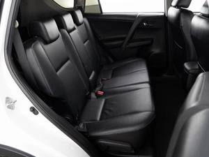 Внедорожник Toyota RAV4 2013 года, 1997444 рублей, Москва