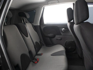 Хетчбэк Nissan Note 2013 года, 840000 рублей, Омск