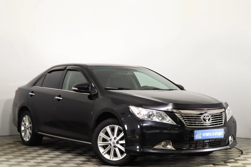 Седан Toyota Camry 2013 года, 1689000 рублей, Пермь