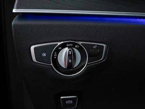 Седан Mercedes-benz E-класс 2018 года, 3190000 рублей, Москва