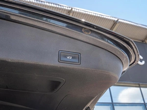 Внедорожник Volkswagen Touareg 2012 года, 2200000 рублей, Краснодар