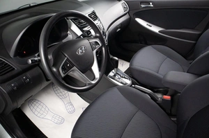 Седан Hyundai Solaris 2013 года, 999000 рублей, Оренбург