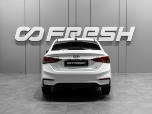 Седан Hyundai Solaris 2019 года, 1350000 рублей, Тюмень
