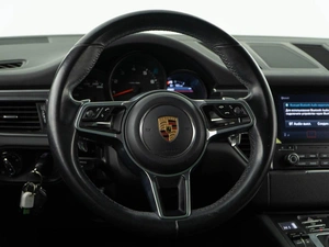 Внедорожник Porsche Macan 2018 года, 3893055 рублей, Москва