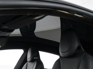 Лифтбек Tesla Model S 2017 года, 2951444 рублей, Москва