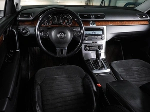 Седан Volkswagen Passat 2011 года, 1339000 рублей, Воронеж