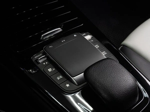 Седан Mercedes-benz CLA-класс 2020 года, 2815000 рублей, Тюмень