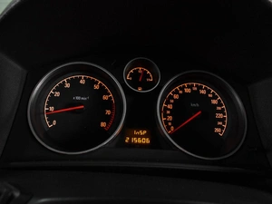 Седан Opel Astra 2010 года, 574000 рублей, Воронеж