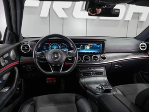 Седан Mercedes-benz E-класс 2017 года, 3829000 рублей, Тюмень