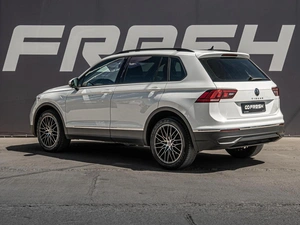 Внедорожник Volkswagen Tiguan 2022 года, 2799000 рублей, Краснодар