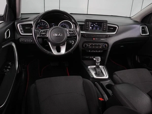 Хетчбэк Kia Ceed 2018 года, 1434000 рублей, Воронеж